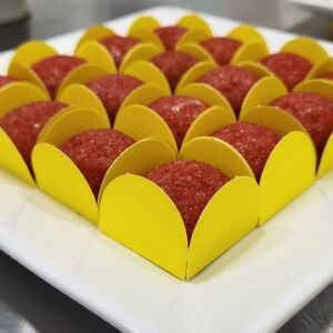 Bicho-de-pé (Brigadeiro de morango)
